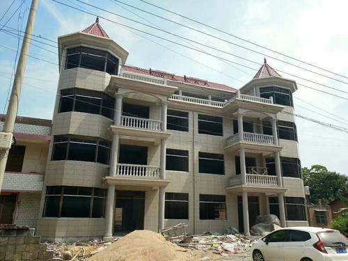 仿石漆在施工現(xiàn)場(chǎng)打樣時(shí)的注意事項(xiàng)