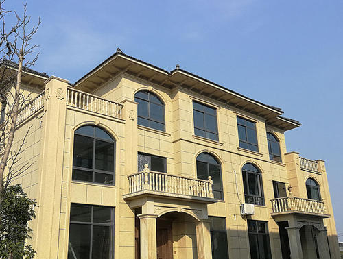 仿石漆仿石層抗水性良好，穩(wěn)定著色，不發(fā)白，無色差